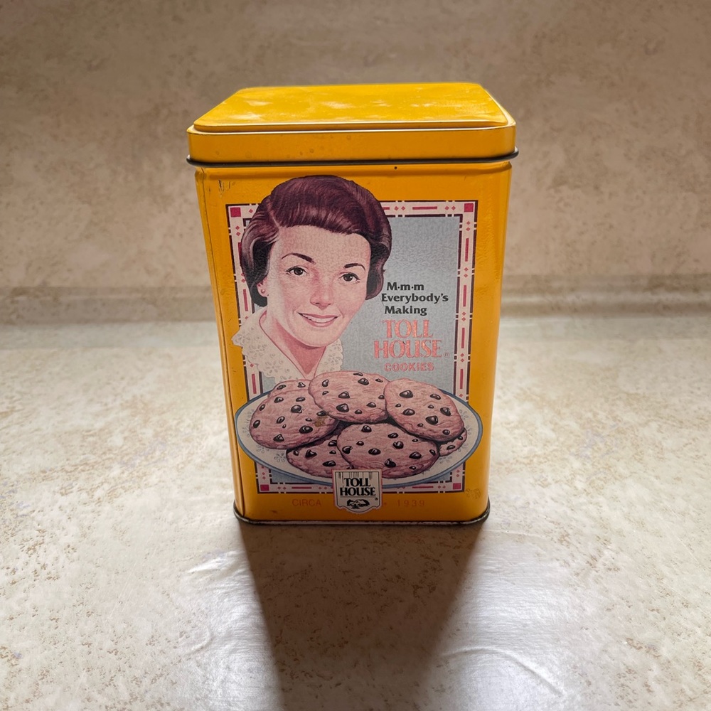Vintage Yellow Nestle Tollhouse Cookies Tin